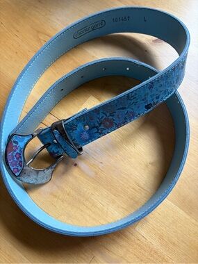 Louis Garré Floral Light Blue Leather Belt with Decorative Metal Buckle